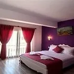 Hotel 716