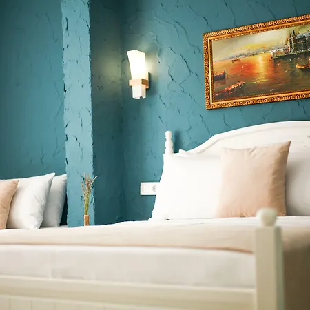 716 Hotel